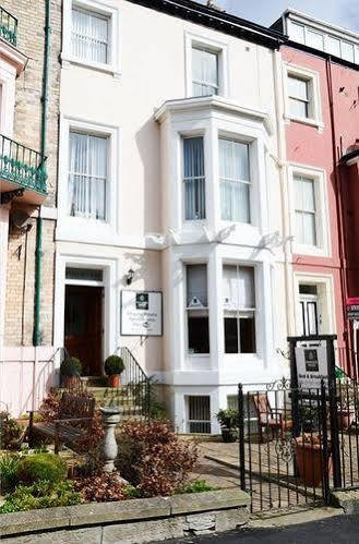 Pinewood House Hotel Whitby Exterior photo